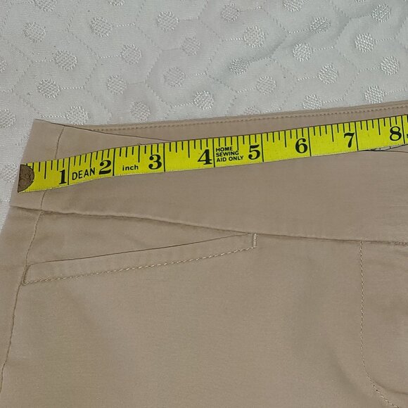 ANN TAYLOR LOFT MARISA TAPERED KHAKI COLOR CAPRI PANTS - SIZE 2 - Picture 5 of 17